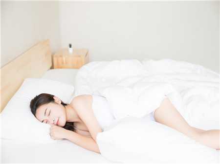 代怀孕网费用：试管移植前为什么要打破卵针